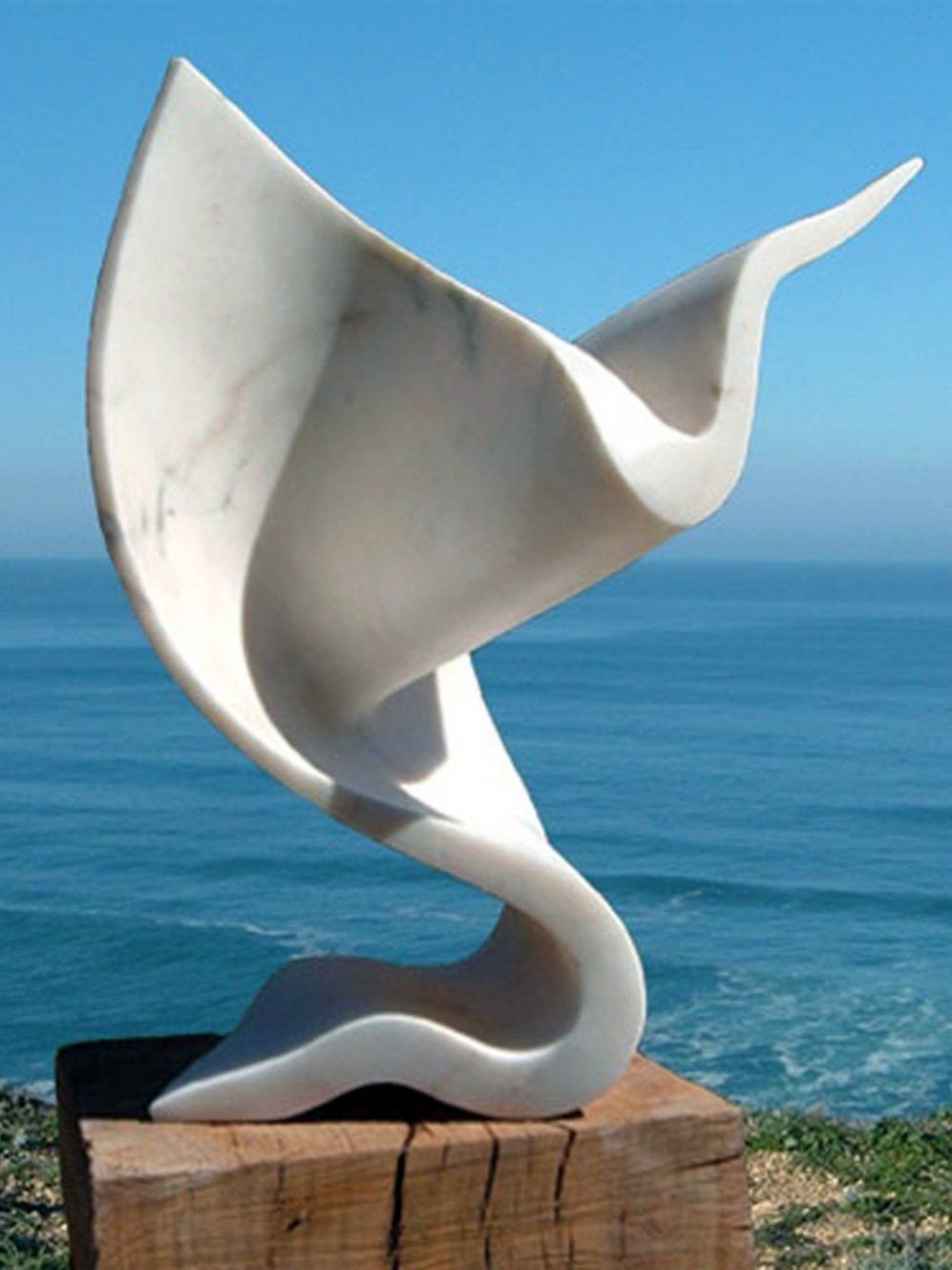 Marble Stingray sculpture - Water Features